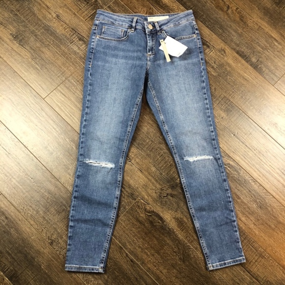 *BNWT* ASOS Distressed Denim Jeans Pants (UK 28/32